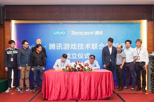 為了讓游戲體會更強壯，vivo又聯手網易游戲，建立游戲實驗室