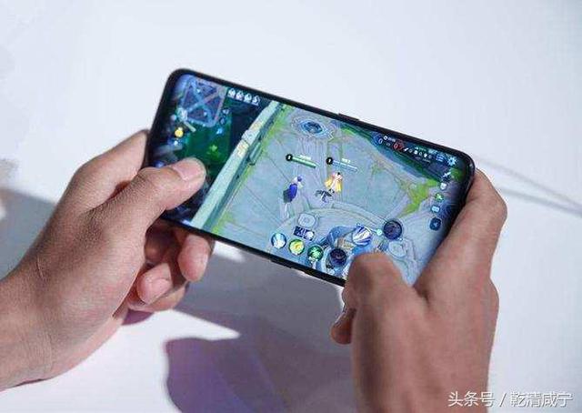 不再被硬件拖后腿，為什么vivo NEX依然被以為「智商判定機」