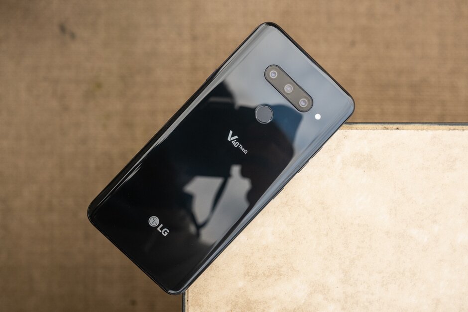 LG V40 ThinQ f