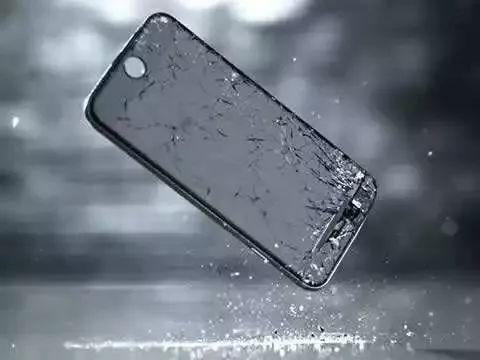 問:你能忍受碎屏手機(jī)嗎?