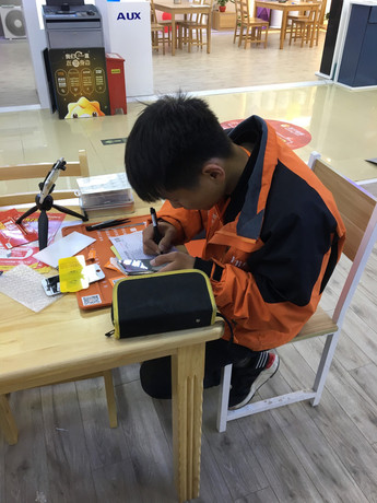 眉山東坡區(qū)蘋果維修點(diǎn):尚易-眉山店服務(wù)怎樣