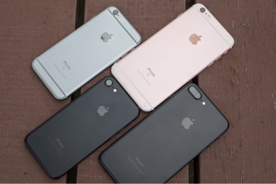 iPhone制造商富士康報告說,3月份收入增長了60%